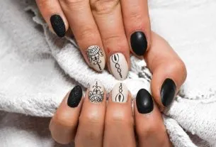 18 sugestões de unhas decoradas pretas para você arrasar