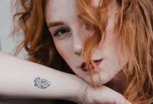 Tatuagem minimalista: 45 sugestões para quem busca inspiração